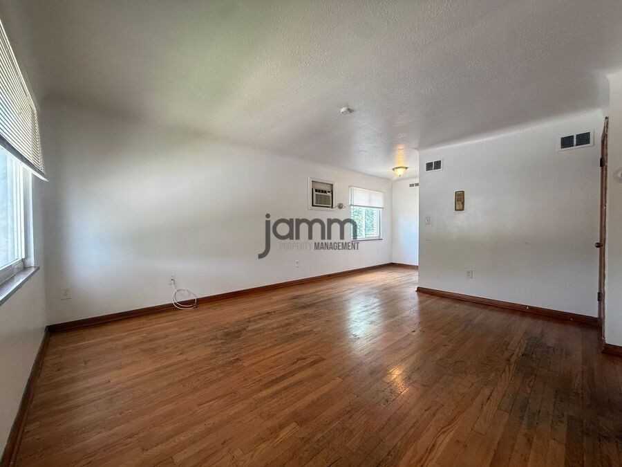 4201 Rocky River Dr - Photo 3 of 10