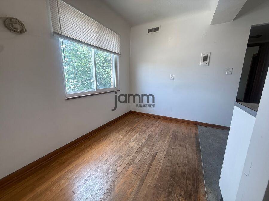 4201 Rocky River Dr - Photo 4 of 10