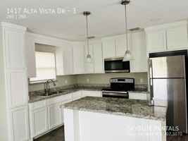featured image of 1417 Alta Vista Dr #3