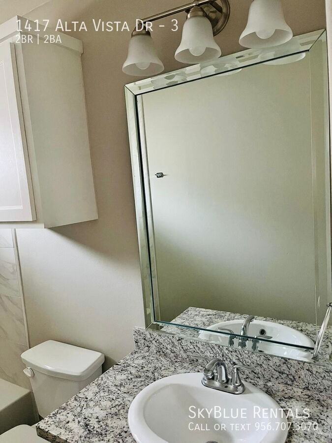 1417 Alta Vista Dr #3 - Photo 3 of 10
