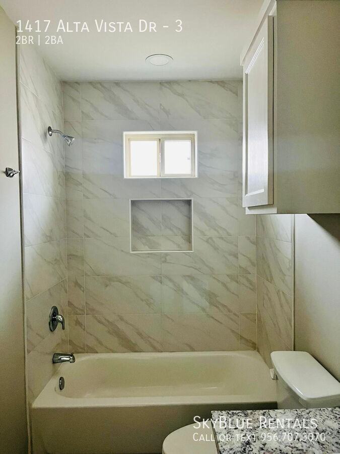 1417 Alta Vista Dr #3 - Photo 5 of 10