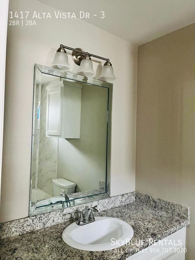 1417 Alta Vista Dr #3 - Photo 6 of 10