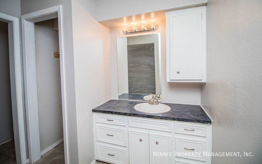 1615 16th St #1B - Photo 6 of 7