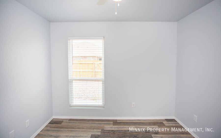 5604 Jarvis St #B - Photo 6 of 30