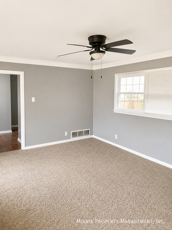 1309 59th St - Photo 6 of 15