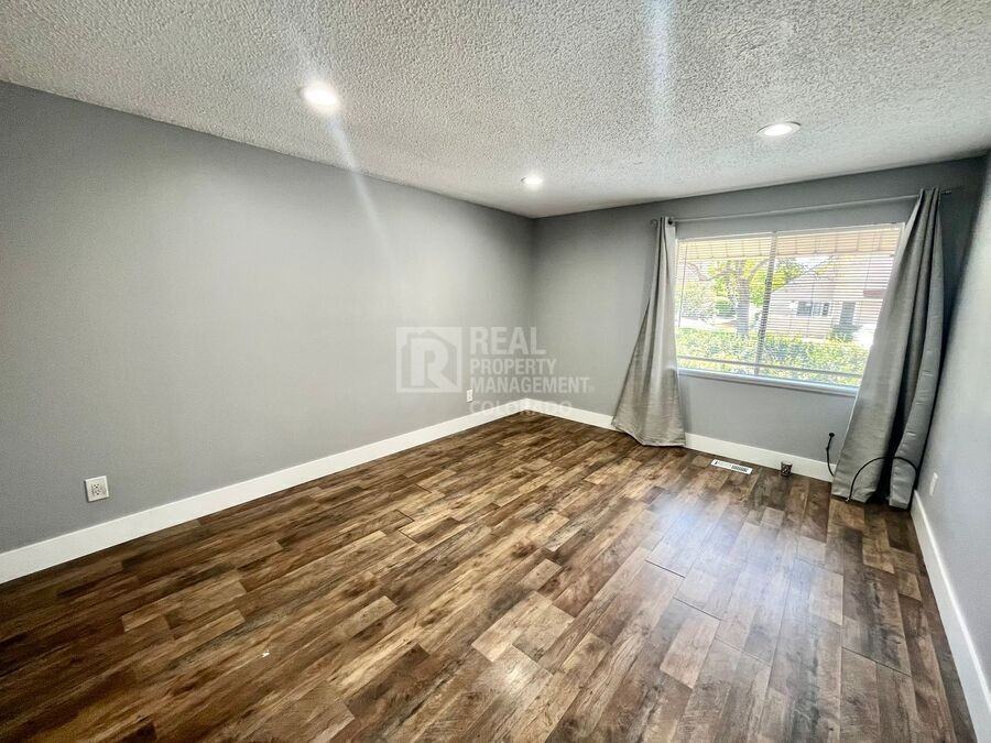 2441 S Xanadu Way #A - Photo 5 of 9