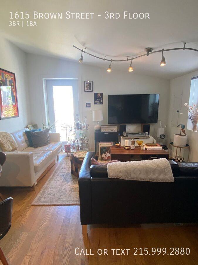1615 Brown St #3rdFL - Photo 2 of 13