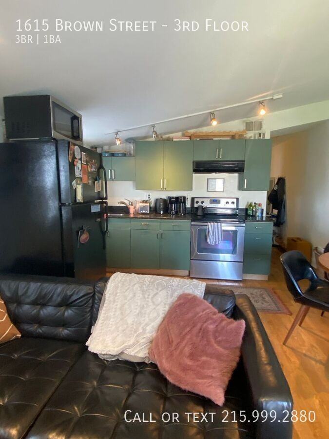 1615 Brown St #3rdFL - Photo 4 of 13