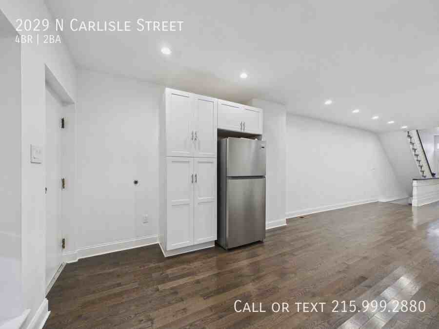 2029 N Carlisle St - Photo 2 of 21