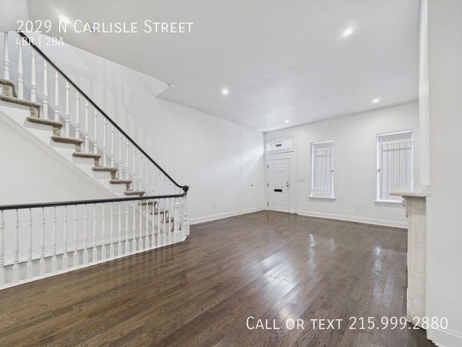 2029 N Carlisle St - Photo 5 of 21