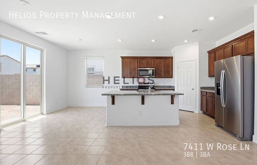 7411 W Rose Ln - Photo 7 of 34