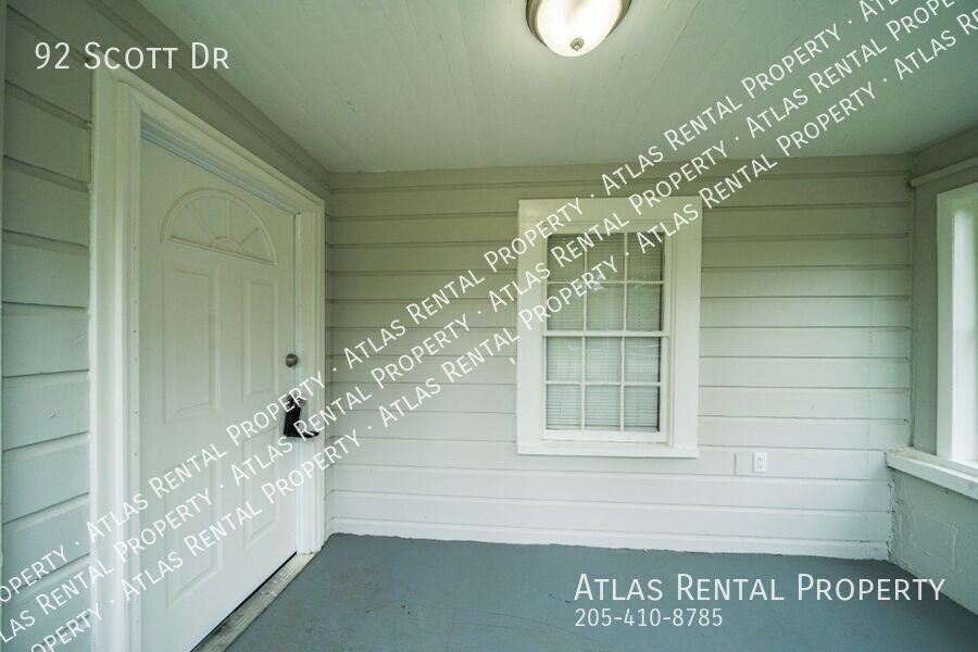 92 Scott Dr - Photo 4 of 19
