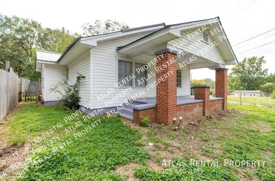 653 Sheridan Rd - Photo 3 of 28