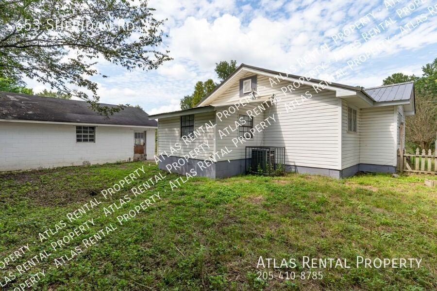 653 Sheridan Rd - Photo 6 of 28