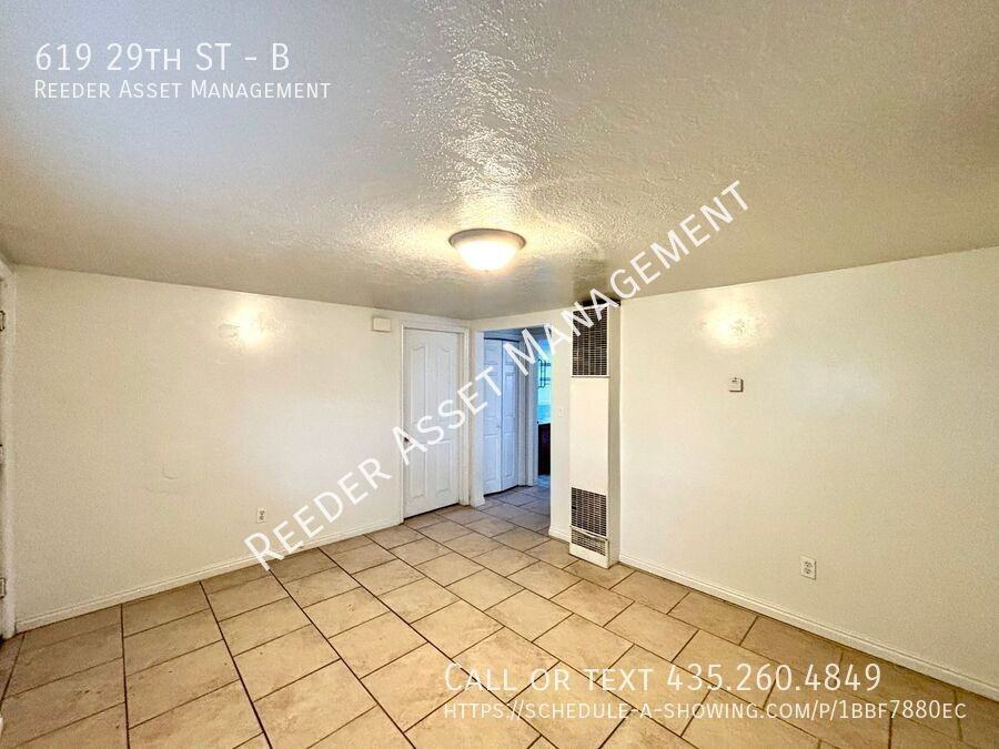 619 29th St #B - Photo 4 of 13