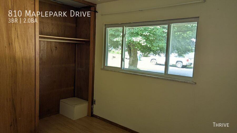 810 Maplepark Dr - Photo 7 of 11