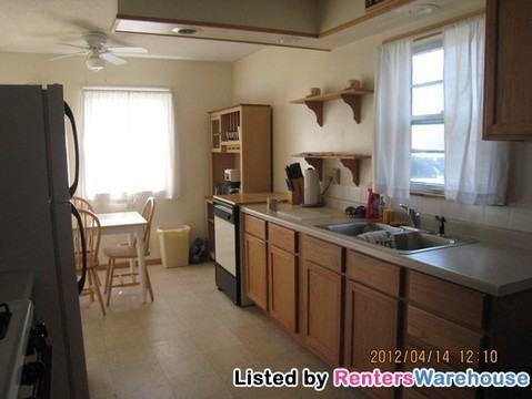 606 N 4th St - Photo 3 of 8