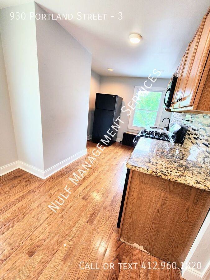 930 Portland St #3 - Photo 2 of 6