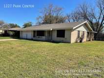 1227 Park Center St - Photo 1 of 1