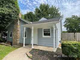 featured image of 1024 E Parker Ave