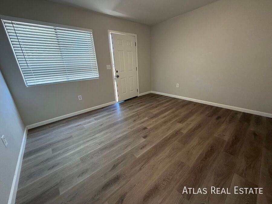 506 N Iroquois Ave #1 - Photo 3 of 21