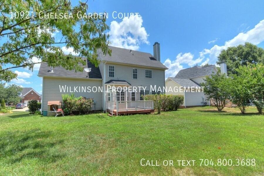 10921 Chelsea Garden Ct - Photo 3 of 35