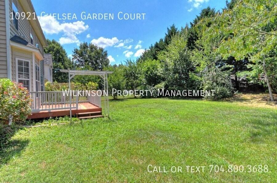 10921 Chelsea Garden Ct - Photo 4 of 35