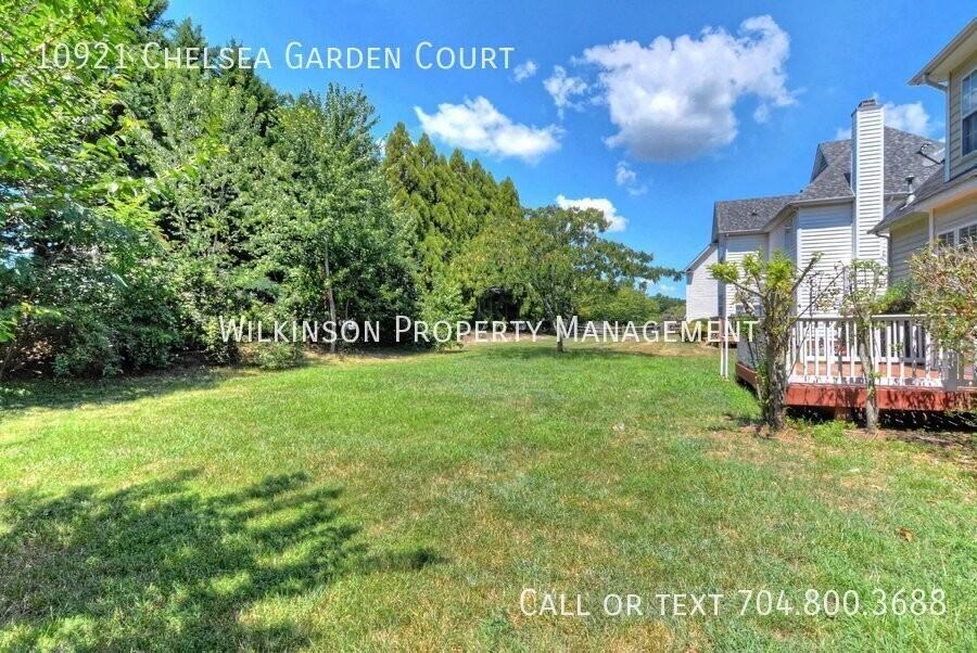 10921 Chelsea Garden Ct - Photo 6 of 35