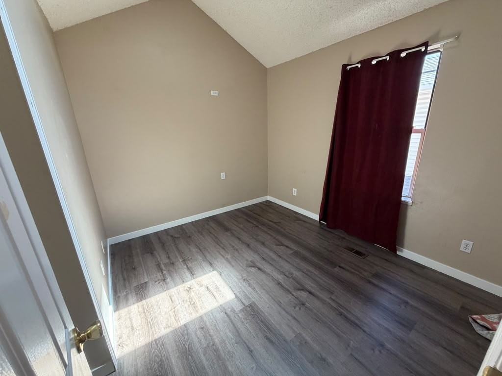 964 South Pitkin Court - Photo 5 of 16