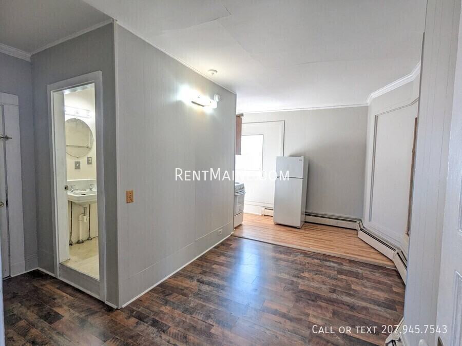 99 Center St #1 - Photo 5 of 8