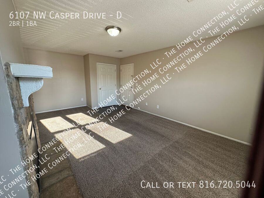 6107 Nw Casper Dr #D - Photo 3 of 15