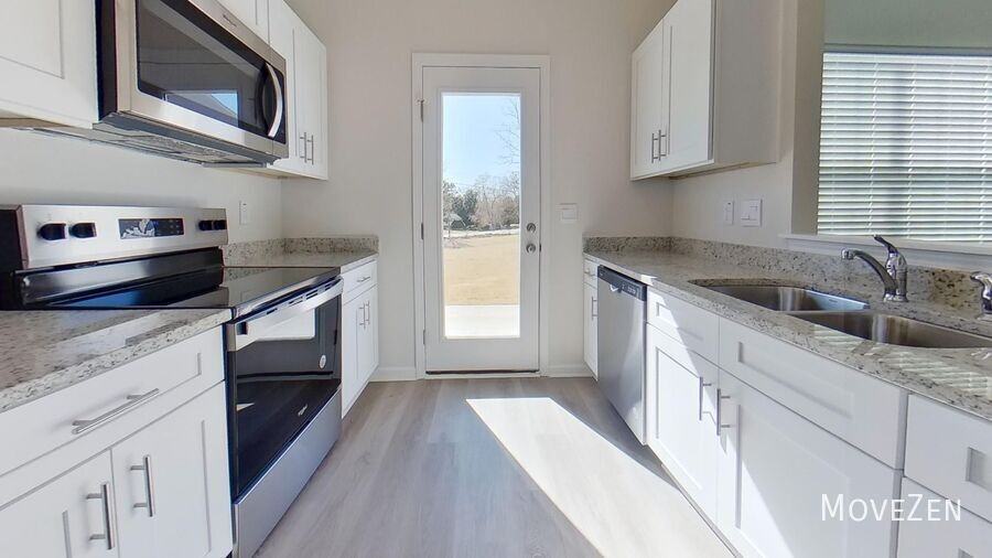 5403 Avery Dr - Photo 2 of 37