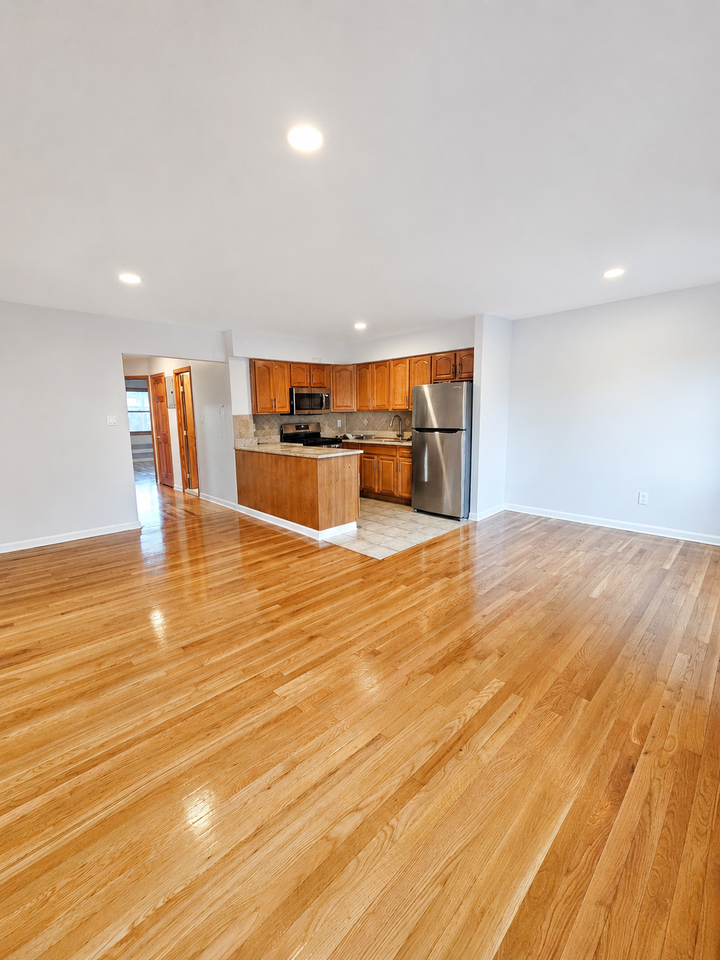 9010 70th Drive, Unit 3 - Photo 3 of 15