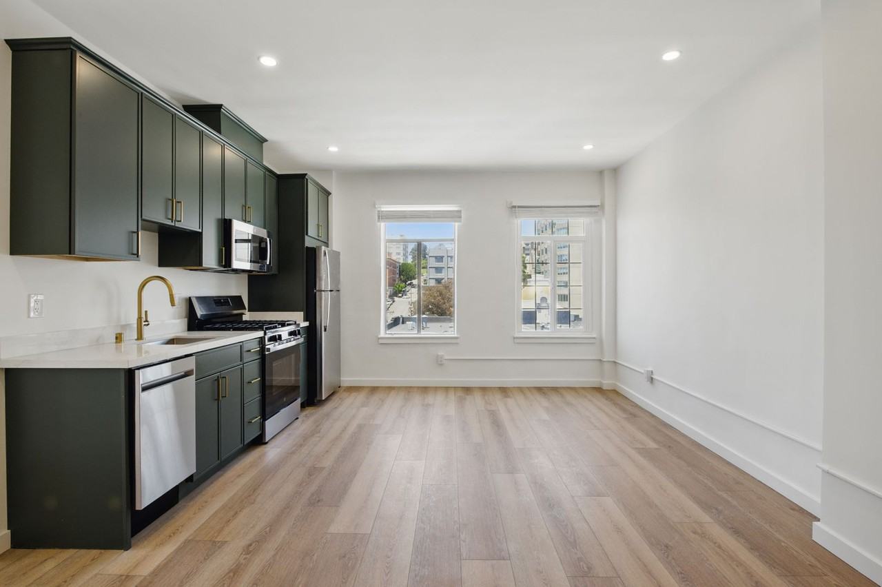 1700 Octavia St #406 - Photo 2 of 24