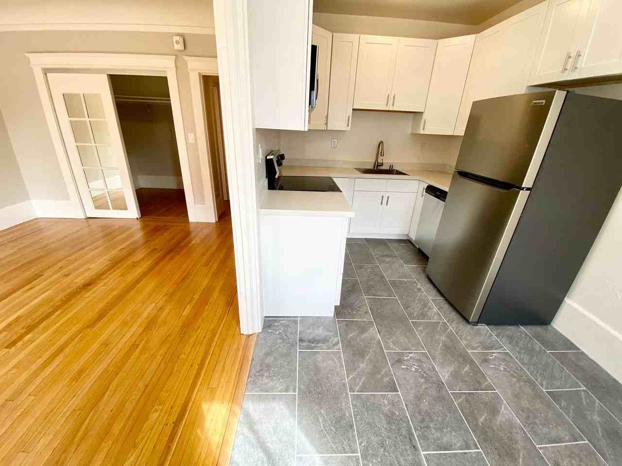1888 Golden Gate Ave #14 - Photo 6 of 26