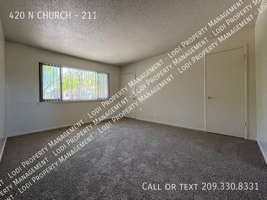 420 N Church St #211 - Photo 5 of 18
