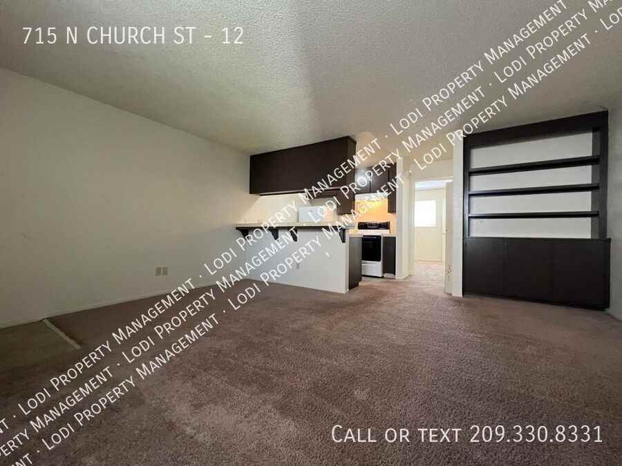 715 N Church St #12 - Photo 5 of 16