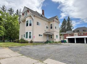 176 S Chestnut St #5 - Photo 1 of 1