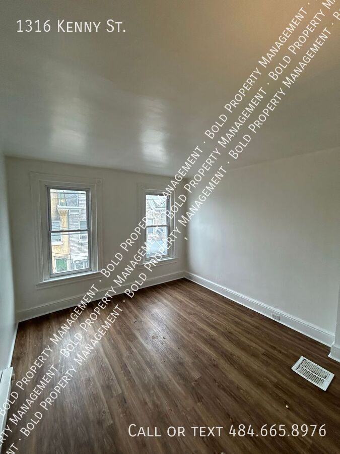 1316 Kenny St - Photo 7 of 11