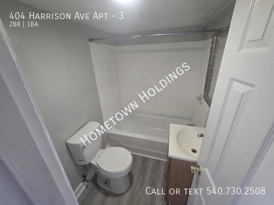 404 Harrison Ave Nw #3 - Photo 6 of 12