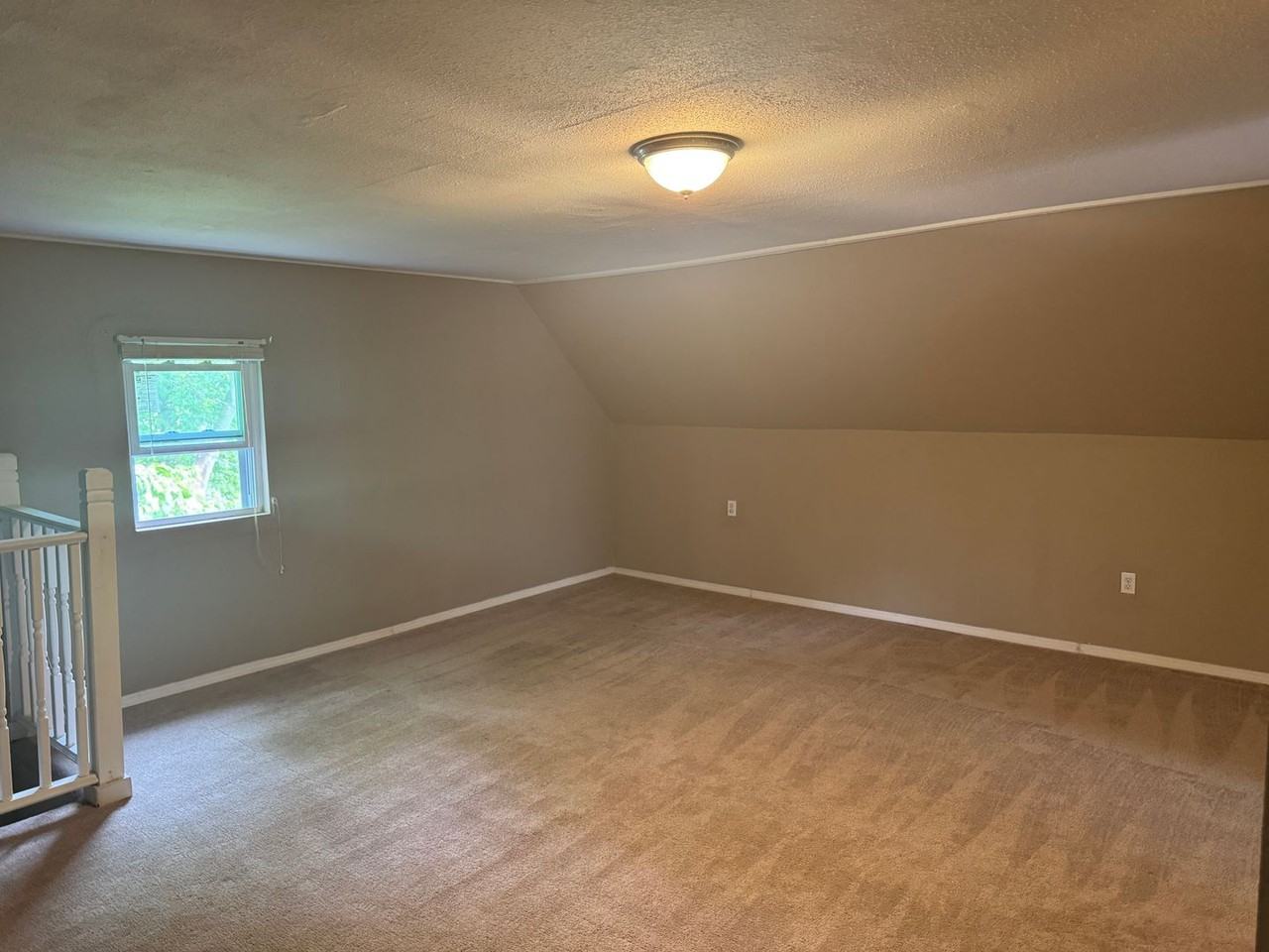 2634 N 24th Pl - Photo 3 of 7