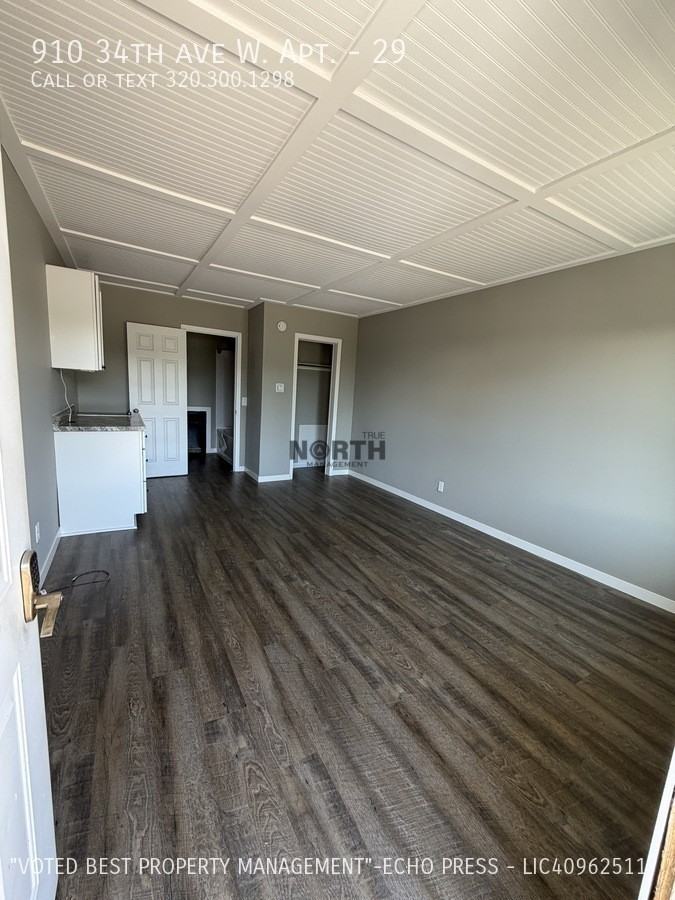 910 34th Ave W #29 - Photo 2 of 13