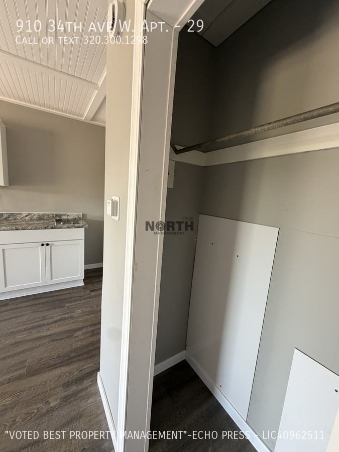 910 34th Ave W #29 - Photo 5 of 13