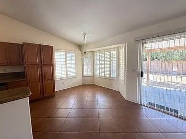 844 N Granite St - Photo 5 of 20