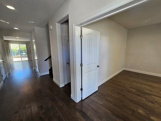 914 Wilderness Way - Photo 3 of 31