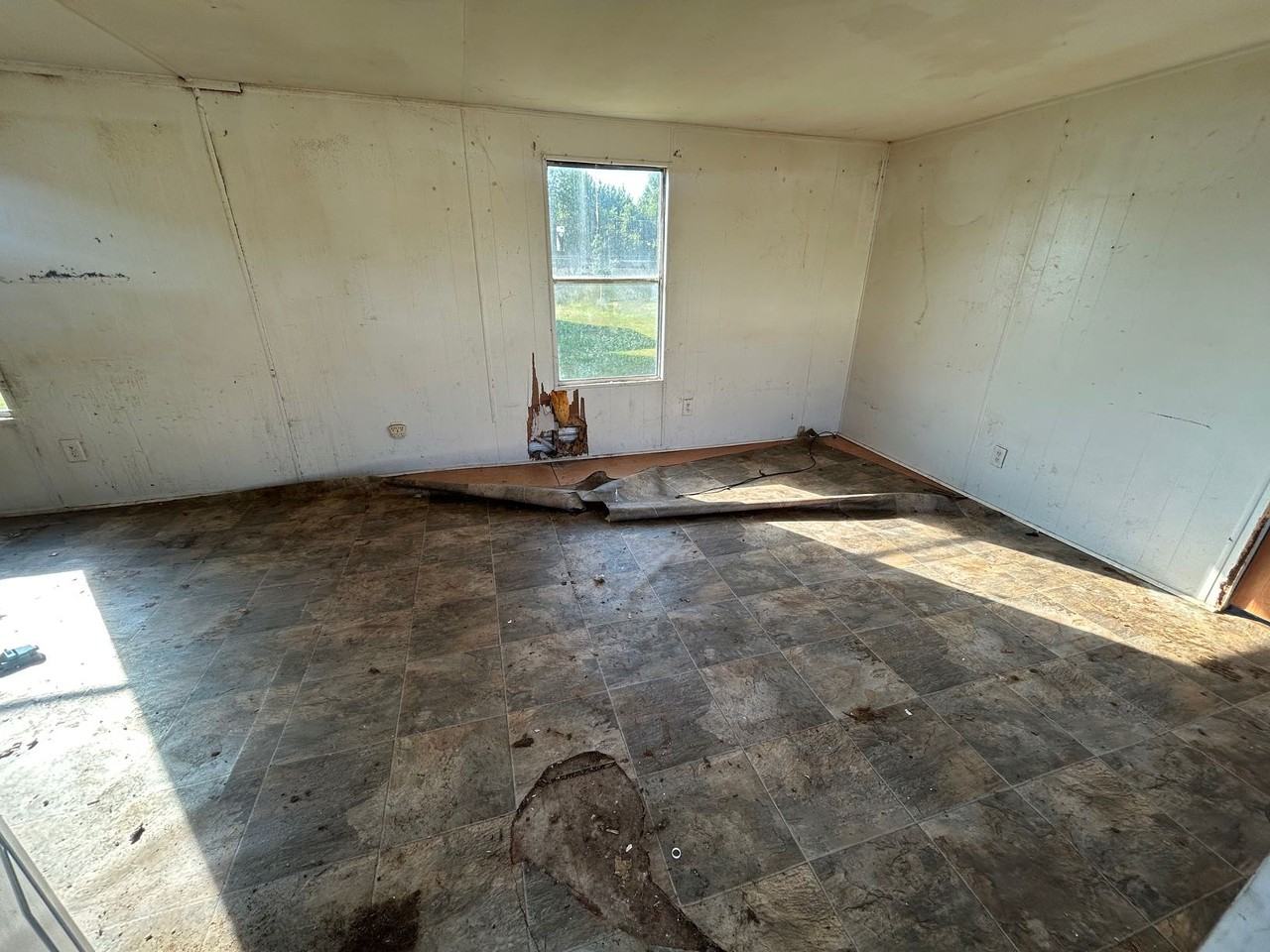 312 Reid Ct - Photo 3 of 10