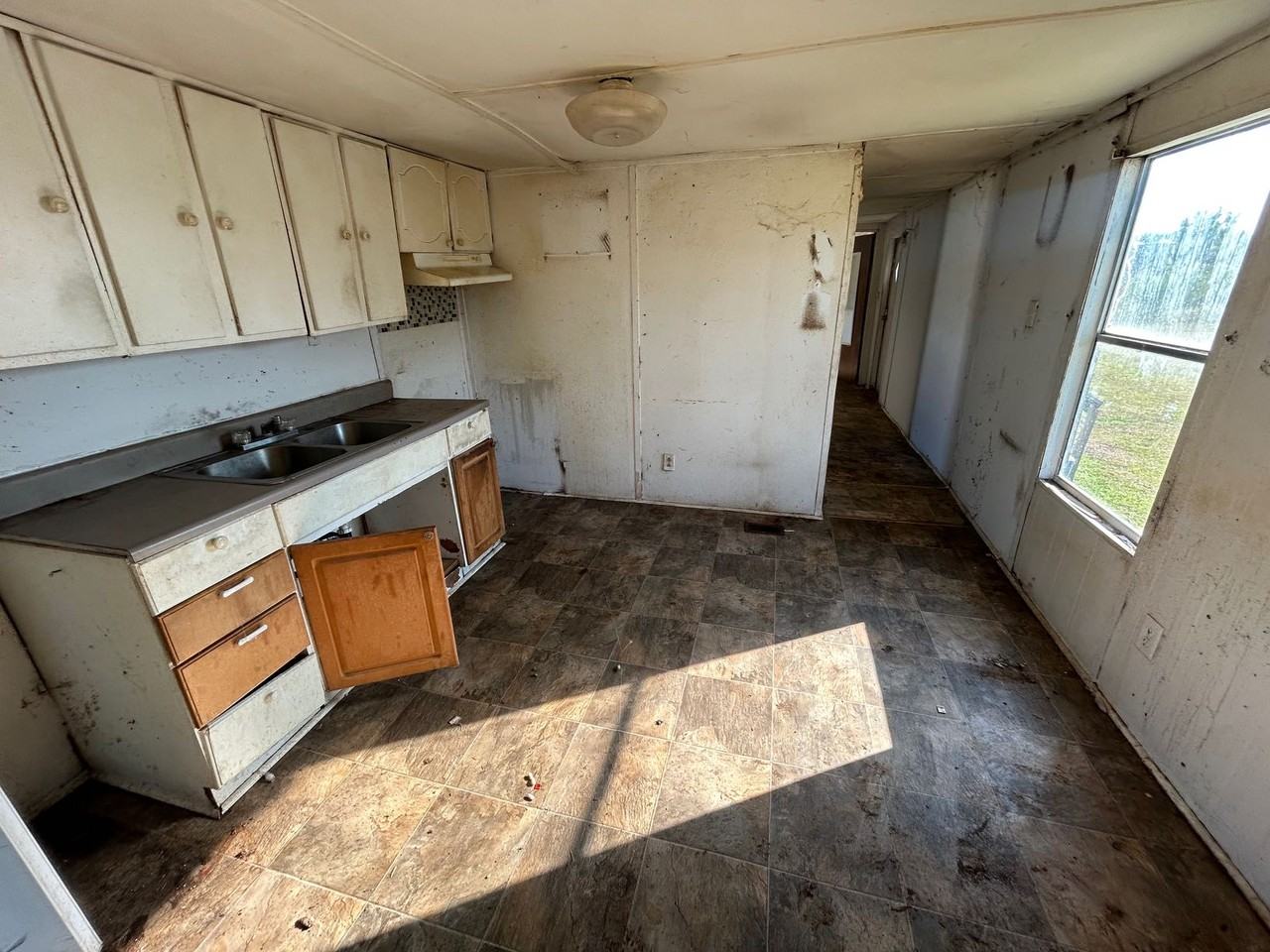 312 Reid Ct - Photo 4 of 10