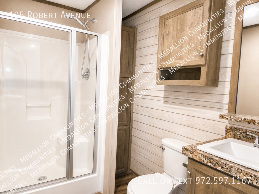105 Robert Ave - Photo 5 of 6