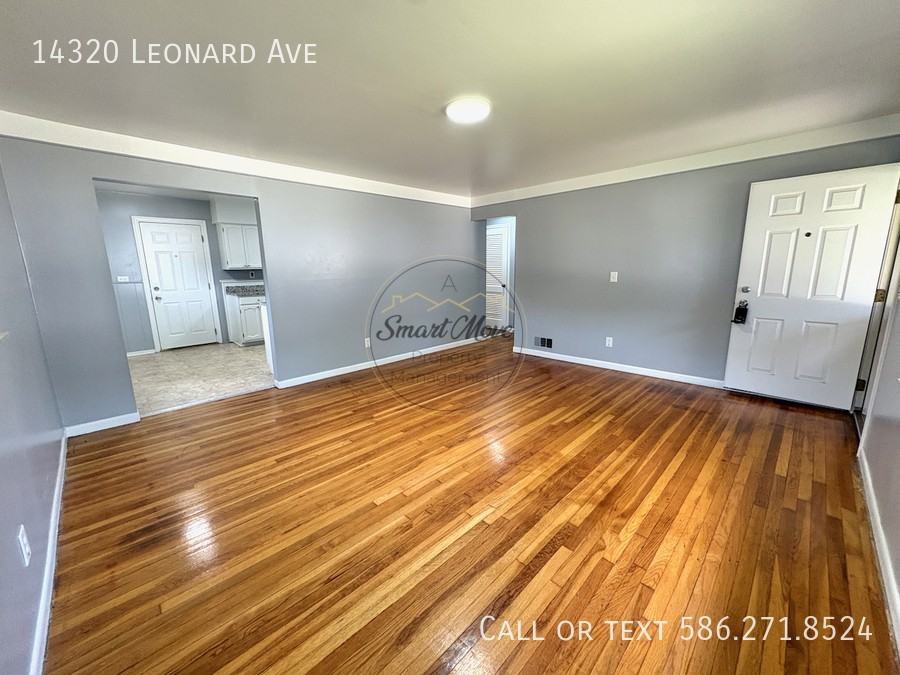 14320 Leonard Ave - Photo 4 of 19
