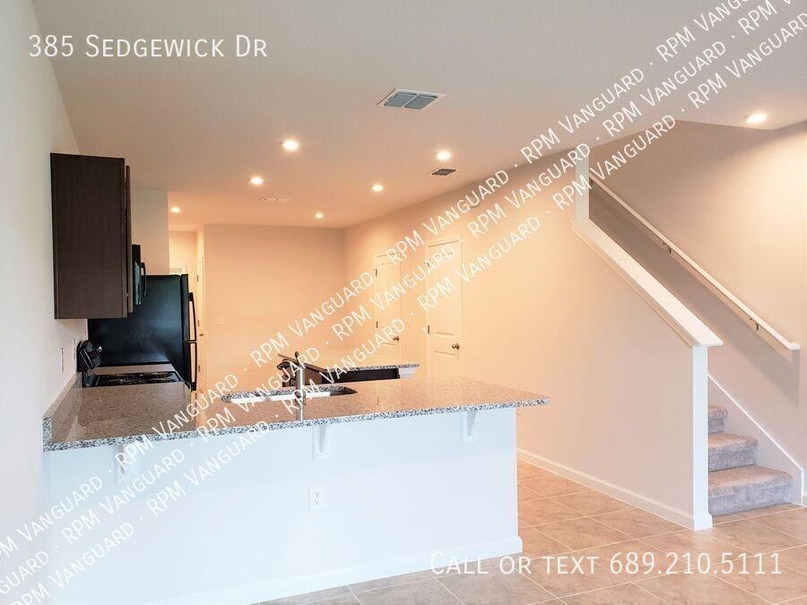 385 Sedgewick Dr - Photo 3 of 16